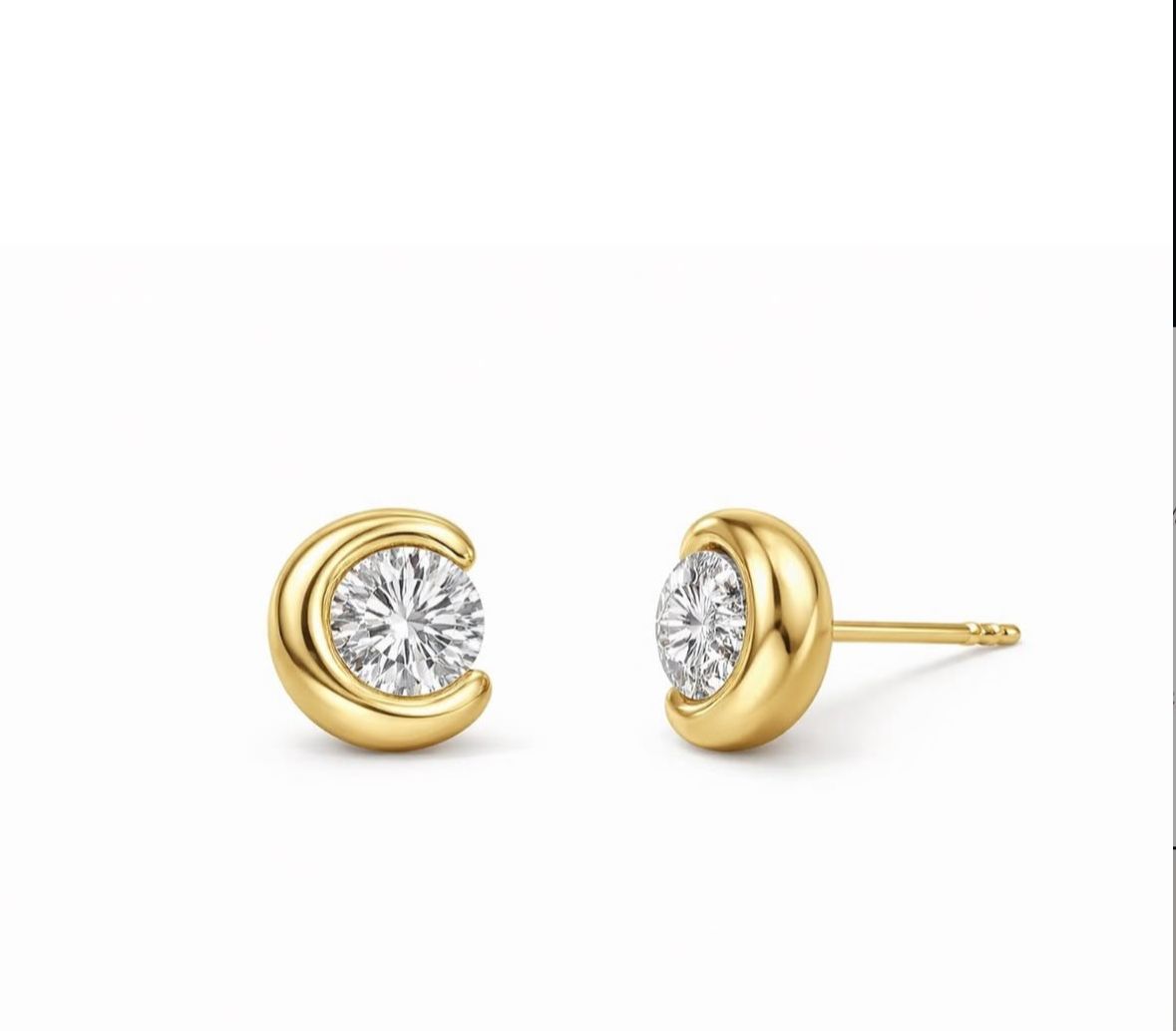 Media Luna Studs